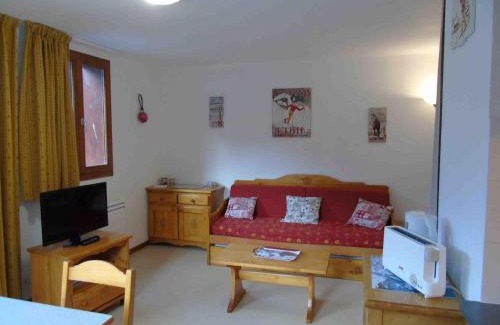 Valfrejus Apartment | Appartement cosy à Valfréjus, près des remontées mécaniques - FR-1-561-82