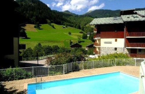 Areches Apartment | Appartement cosy 2 étoiles avec balcon et piscine – Idéal pour 4/5 pers. proche station de ski - FR-1-342-250
