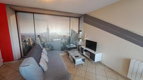 Saint-Priest Apartment | Appartement cosy 3 pièces avec garage privatif