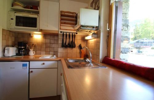 Lanslevillard Apartment | Appartement cosy 4 pers avec balcon et WIFI au pied des pistes - FR-1-508-123