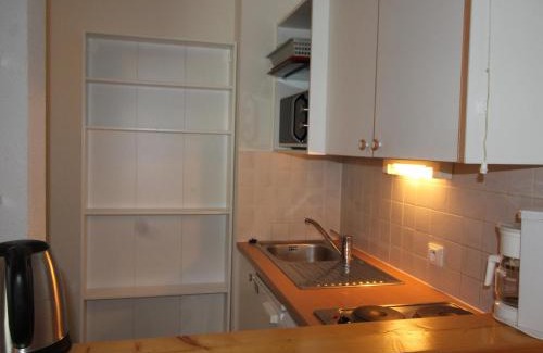 Termignon Apartment | Appartement cosy 4 pers - Pied des pistes, balcon et wifi gratuit - FR-1-508-193