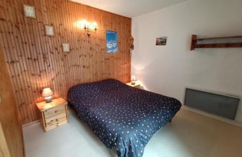 Arette Apartment | Appartement cosy 6 pers, proche pistes, balcon, casier à skis, parking gratuit - FR-1-602-25