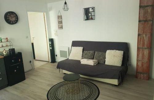 Travexin Apartment | Appartement cosy calme à l'orée du bois