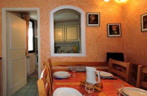Les Menuires Apartment | Appartement cosy centre Les Menuires - 5 pers, WIFI, animaux ok - FR-1-574-22