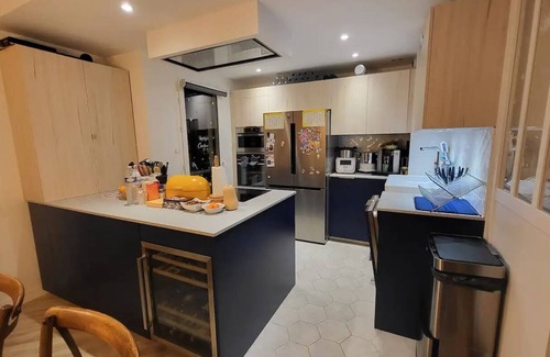 Palaiseau Apartment | Appartement Cosy Dernier Étage en Face de la Gare Rer/sncf Massy