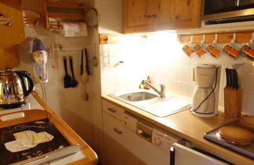 Areches Apartment | Appartement cosy pour 4-5 personnes, centre village, proche pistes, ascenseur, bien équipé - FR-1-342-163