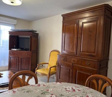 Fresnes Apartment | Appartement Cosy