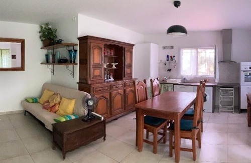 Carqueiranne Apartment | appartement dans maison de caractère avec grand jardin