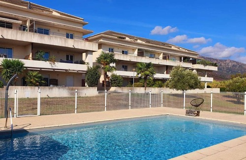 Biguglia Apartment | Appartement de Charme Dans Résidence Avec Piscine