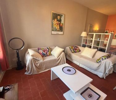 Beziers City Centre Apartment | Appartement de l'îlot des Chaudronniers
