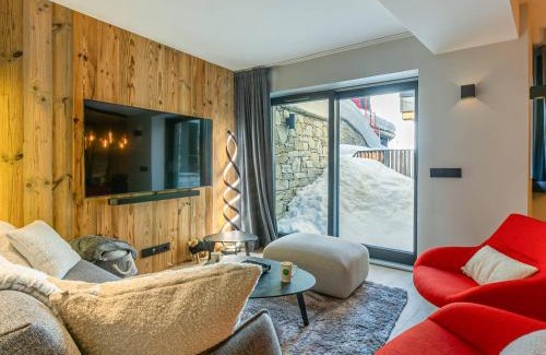 Val-d'Isere Apartment | Appartement de standing avec Wi-Fi, garage, terrasse et accès direct aux pistes à Val-d'Isère - FR-1-694-348