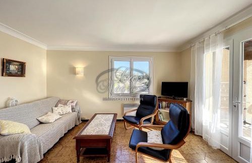 Cavaliere Beach Apartment | Appartement duplex 4 personnes terrasse vue mer, proche plage de Cavalière - LE LAVANDOU