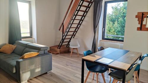 Beaupreau-en-Mauges Apartment | Appartement duplex dans une ancienne usine