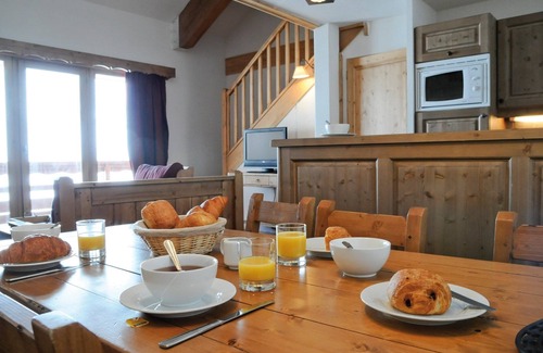 La Toussuire Condo | Appartement Duplex sur les pistes ! Accès Piscine