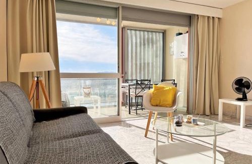 Cavaliere Beach Apartment | Appartement en bord de mer 2 pièces - 5 couchages - Le Lavandou - FR-1-251-430