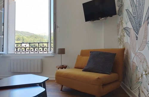 La Bourboule Apartment | Appartement Entièrement Rénové en 2022 - 4 Couchages Adultes et 1 Enfant -12 ans