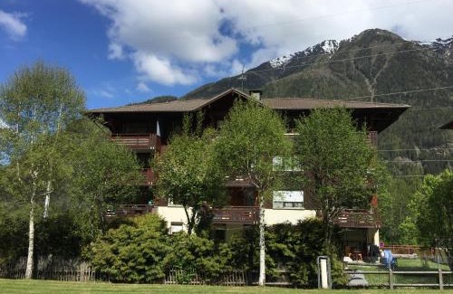 Les Bossons Apartment | Appartement face au Mont Blanc & Glaciers