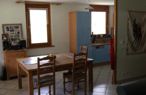 Les Bossons Apartment | Appartement face au Mont Blanc & Glaciers