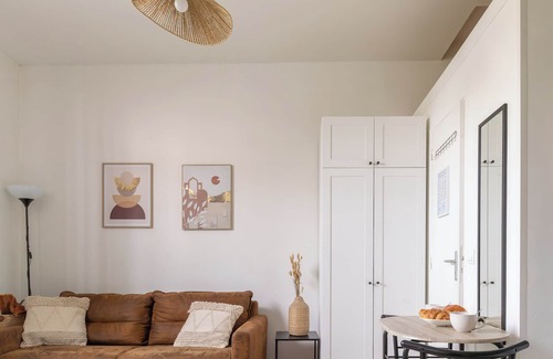 Bois-Colombes Apartment | Appartement cosy proche de Paris - Wifi - Free Parking - Tv