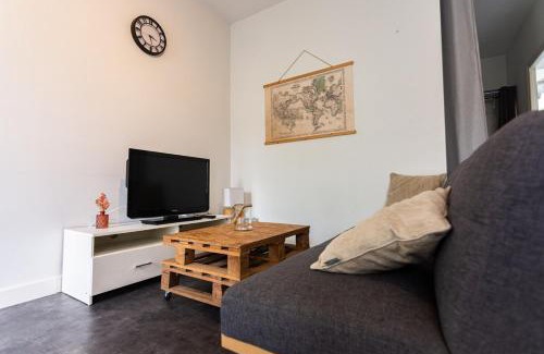 La Celle-sous-Gouzon Apartment | Appartement dans un charmant village avec parking