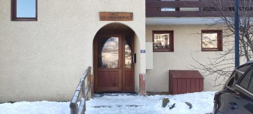 Montchavin Apartment | Appartement 5 personnes une chambre proche pistes balcon vue montagne Draps et serviettes non fournis Ménage à réaliser par le locataire