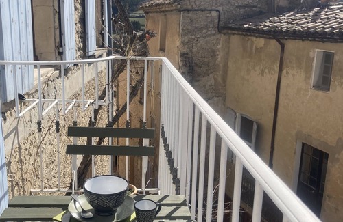 Montbrun-les-Bains Apartment | Appartement Meublé du Beffroi