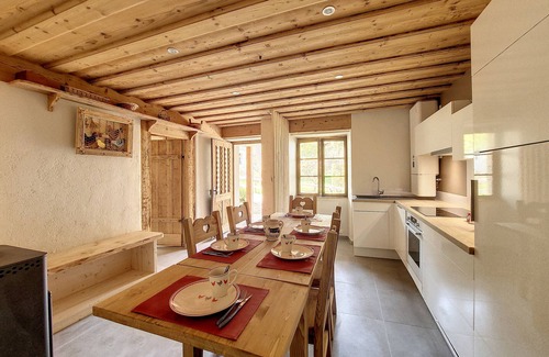 Saint-Jean-dʼAulps Apartment | Appartement Chez Henri