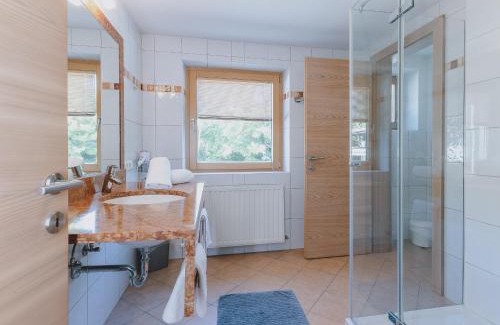 Schuttdorf Apartment | Appartement Haus Elise by we rent