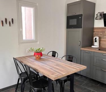 Quartier des Espesses House | appartement indépendant avec jardin privé
