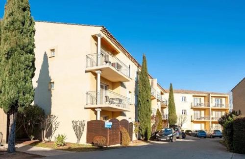Vedene Apartment | Appartement Indépendant dans le Résid hôtel idéal pour les vacances - séminaires - déplacements pro "L'Evidence du Golf " VEDENE