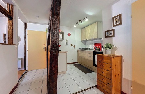 Riquewihr Apartment | Appartement Jeannala, Alsatian immersion in authentic Riquewihr