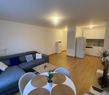 Guyancourt Apartment | Appartement JO, proche Paris