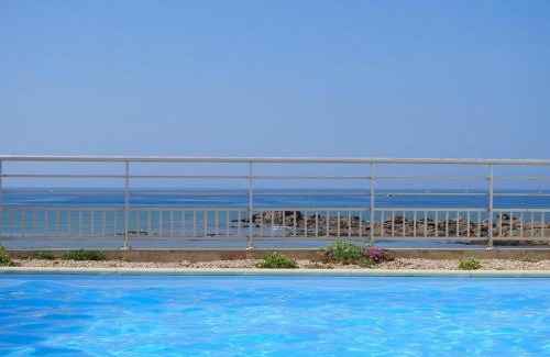 La Chaume Apartment | Appartement les pieds dans leau accès direct sur la côte sauvage - 2 pers
