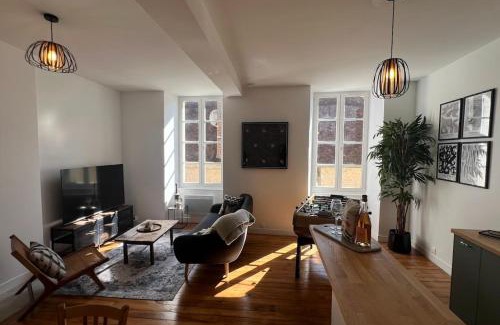 Mortagne-au-Perche Apartment | Appartement Les Reflets du Tournesol
