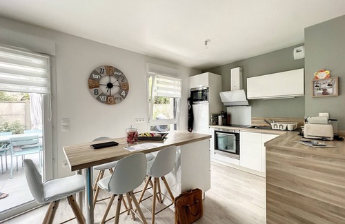 Lion-sur-Mer Apartment | Appartement Lumineux et Spacieux, de Plain Pied Avec Jardin, Terrasse et Parking