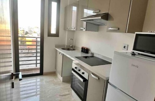 Ain Chock Apartment | Appartement Lumineux et Confortable D'une Chambre Avec Piscine sur le Toit