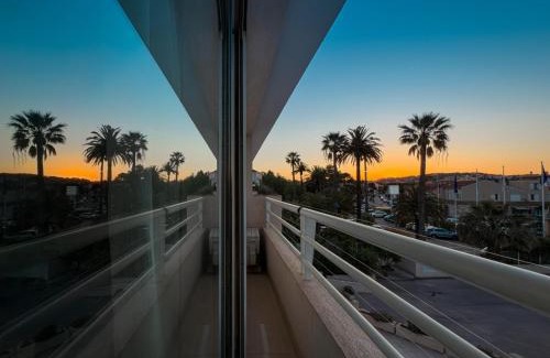 Les Sablettes Apartment | Appartement Luxueux Entre Bord de Mer & Montagne - by Résidence La Fontaine Sablettes