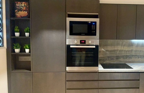 Faubourg-du-Roule Apartment | Appartement Luxueux Situé en Plein Cœur du Parc Monceau