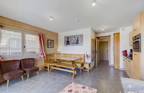 Les Eucherts Apartment | Appartement Moderne - 4 Pers, Parking, Wifi, Terrasse - FR-1-398-614