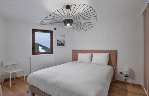 Courchevel Apartment | Appartement moderne 6 pers proche pistes avec parking, casier à ski, balcon - FR-1-563-140
