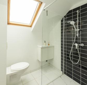 Aurillac Apartment | Appartement Moderne, Confortable et Bien Situé