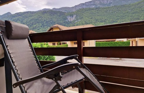 Lathuile Apartment | Appartement Neuf et Cosy Entre lac et Montagnes