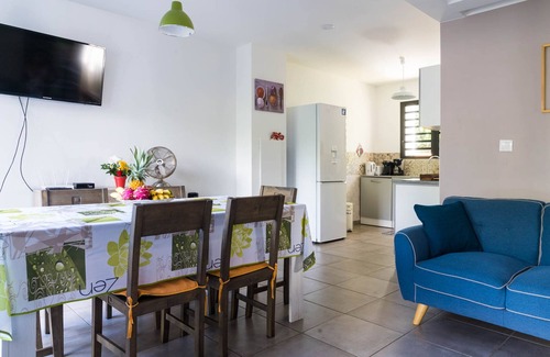 La Saline Les Bains House | Appartement Neuf et son Jardin Pieds Dans le Sable