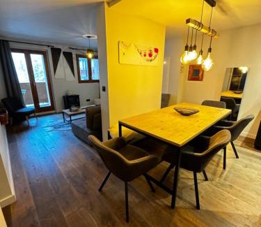 Meribel Centre Apartment | Appartement neuf Méribel hyper centre accès pistes