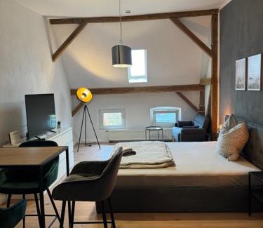 Halle Apartment | Appartement "Nina"im Dachgeschoss, inklusive Parkplatz