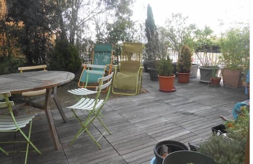 13th Arrondissement Apartment | Appartement Parisien Avec Jardinet ; Nombreux Transports en Commun