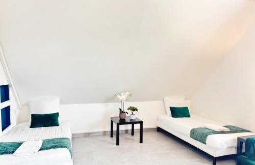 Meaux Apartment | Appartement Platanes 7 - Proche Disneyland - Parking Gratuit - Meaux