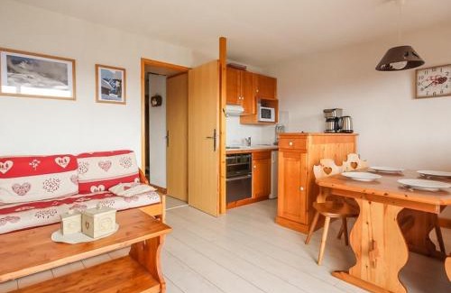 Les Eucherts Apartment | Appartement près des pistes avec WIFI gratuit et balcon - FR-1-275-133