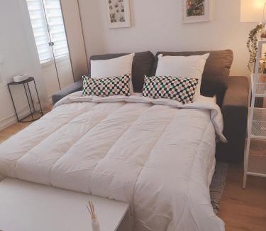 Aulnay-sous-Bois Apartment | Appartement proche de Paris Canal,Disney, Netflix