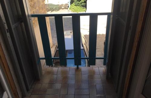 Meze Apartment | Appartement proche du port